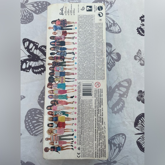 Barbie Fashionistas 26 Spring into Style Curvy DMF28 - Picture 10 of 12